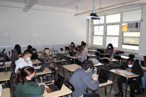 Students enrolled in Tomorrows Teachers observe classrooms like this.