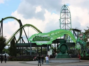 Image of the now retired coasters Green Lantern and Kingda Ka